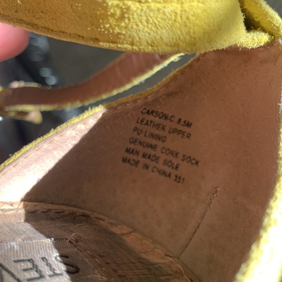 Steve Madden Carson Heels, Size 8.5 - Picture 8 of 8